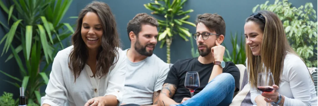 group-dating-with-wine